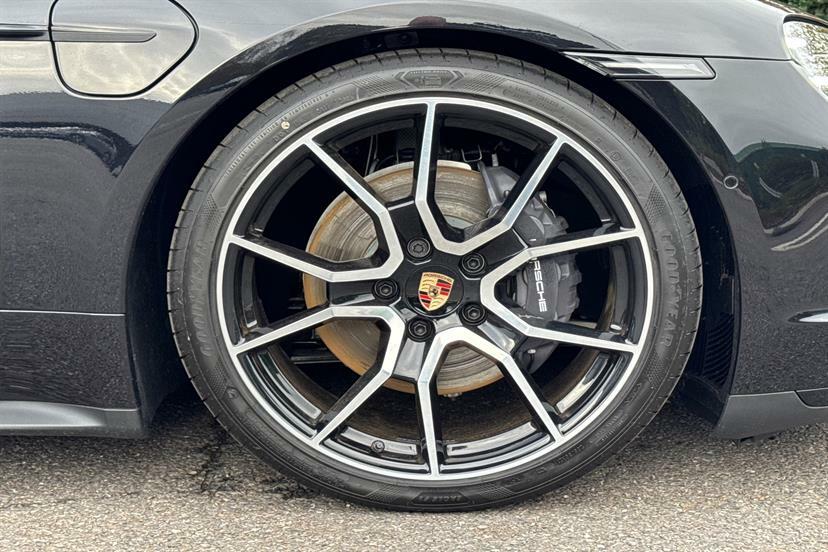 Porsche Taycan 320Kw 105Kwh Black Edition Rwd Black #6