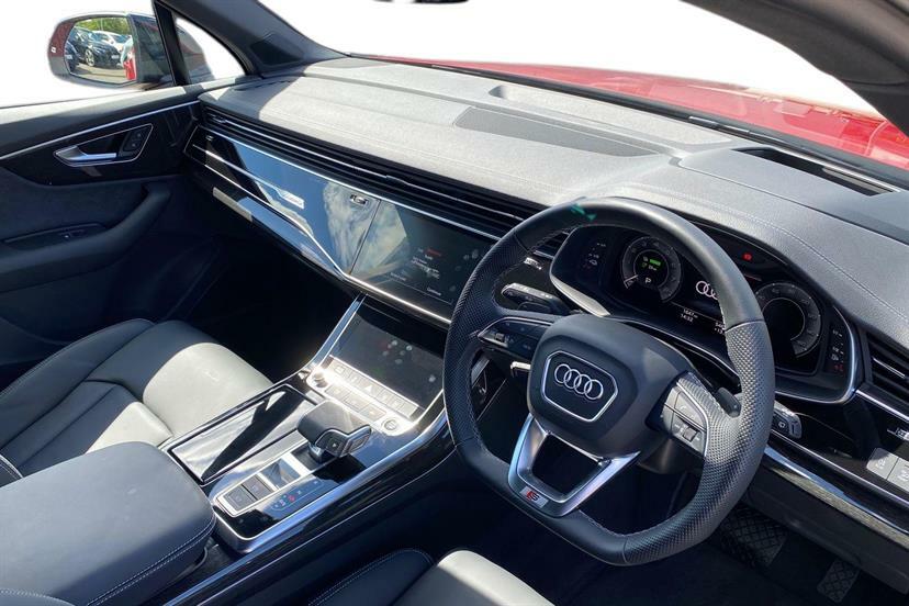 Audi Q7 3.0 Tfsi E Quattro 394 Black Edition Tiptronic Red #5
