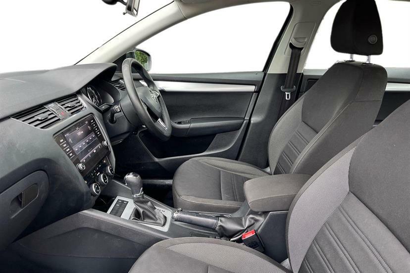 Skoda Octavia 1.4 Tsi Se Dsg Black #2