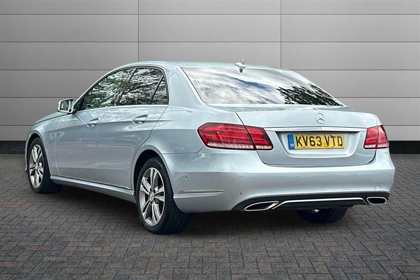 Mercedes-Benz E Class E220 Cdi Se 7G-tronic Silver #2