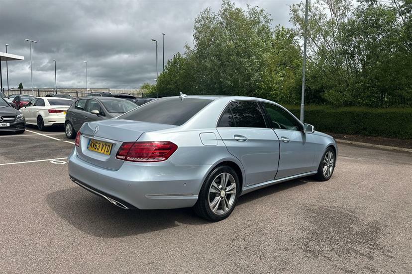 Mercedes-Benz E Class E250 Cgi Blueefficiency Sport Black #21