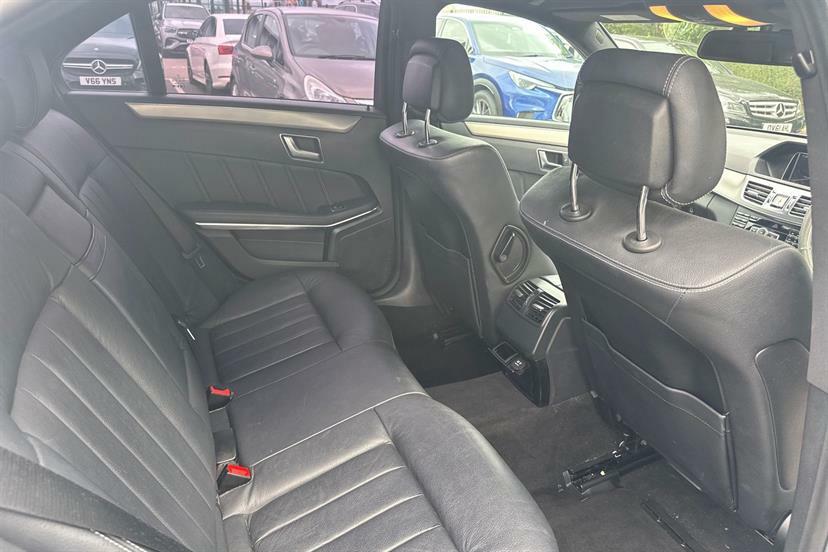 Mercedes-Benz E Class E250 Cgi Blueefficiency Sport Black #31