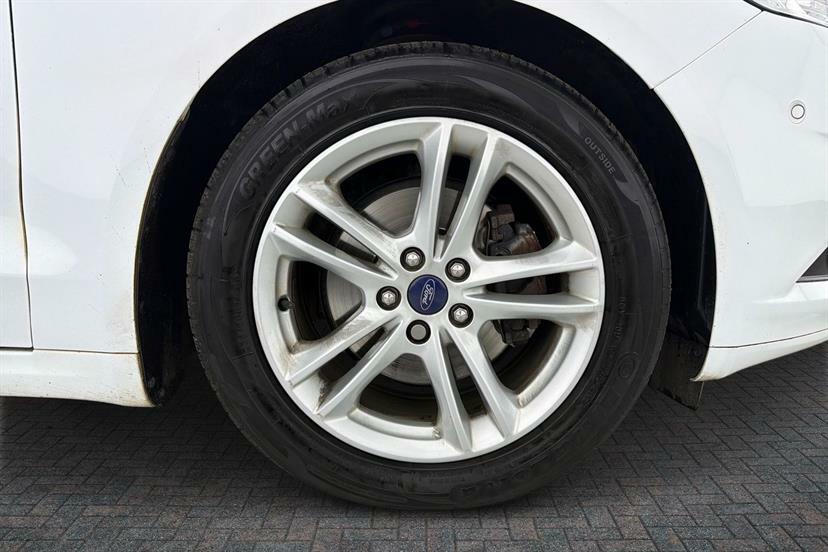 Ford Mondeo 2.0 Tdci Titanium White #4