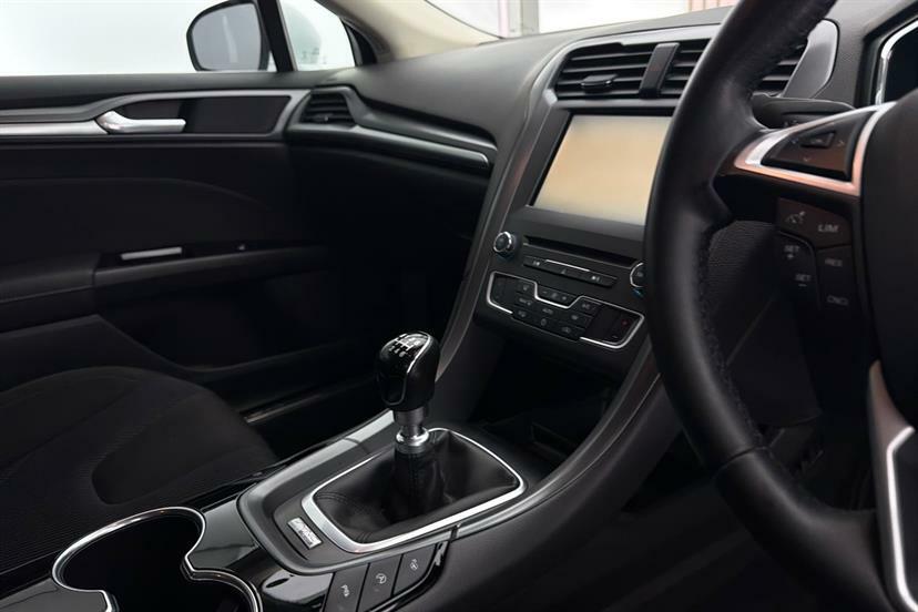 Ford Mondeo Titanium Tdci Silver #7