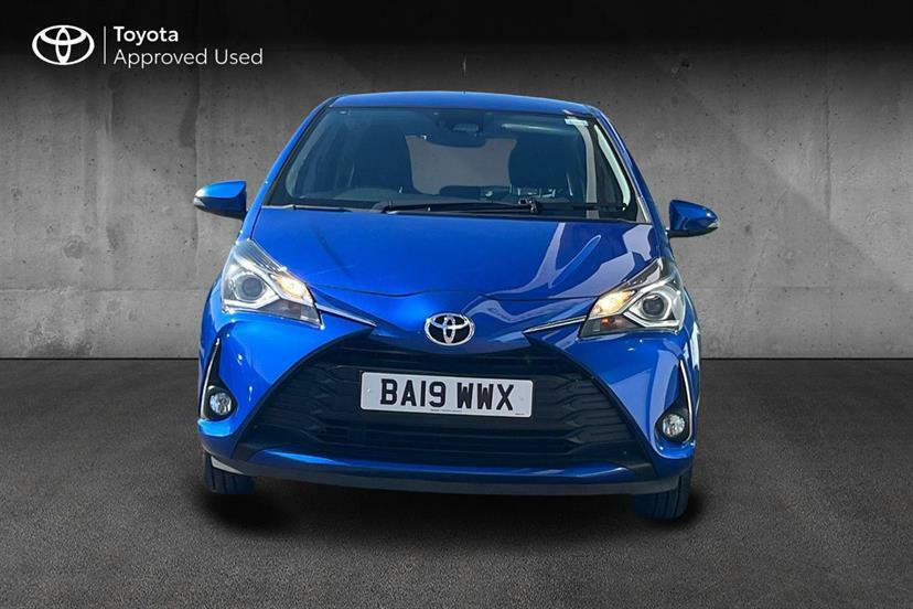 Toyota Yaris Excel Red #7