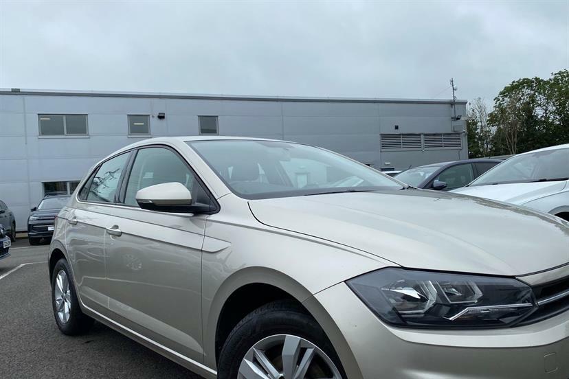 Volkswagen Polo Se Black #13