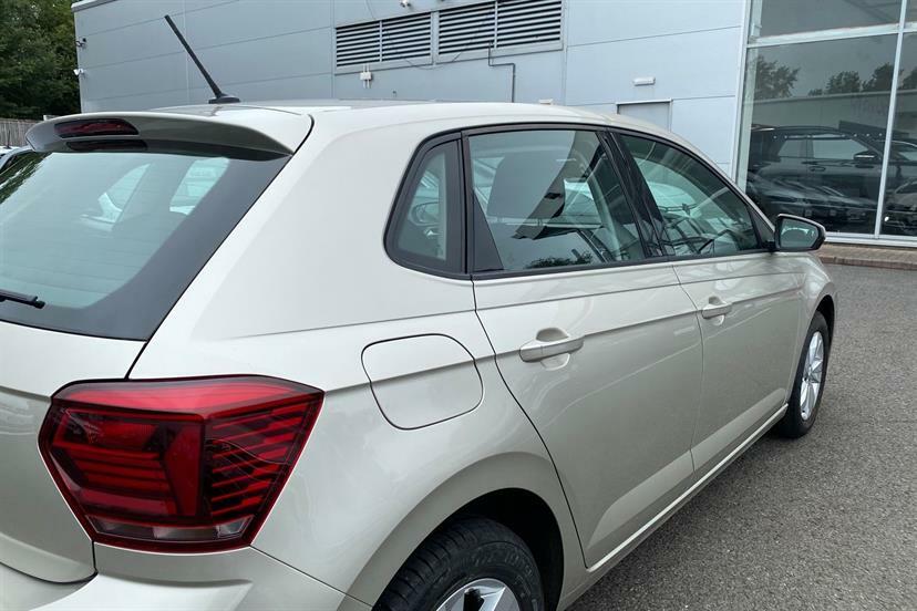 Volkswagen Polo Se Black #35