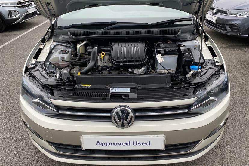Volkswagen Polo Se Black #17