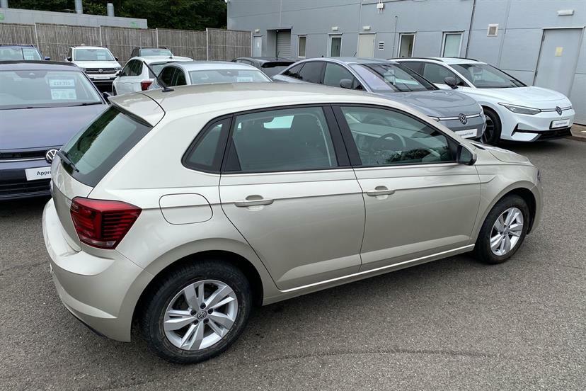 Volkswagen Polo Se Black #37