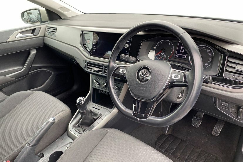 Volkswagen Polo 1.0 Se Hatchback 75 Ps VK68DBV Silver #6