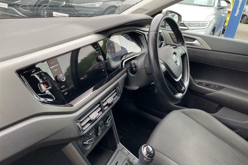 Volkswagen Polo Se Black #29