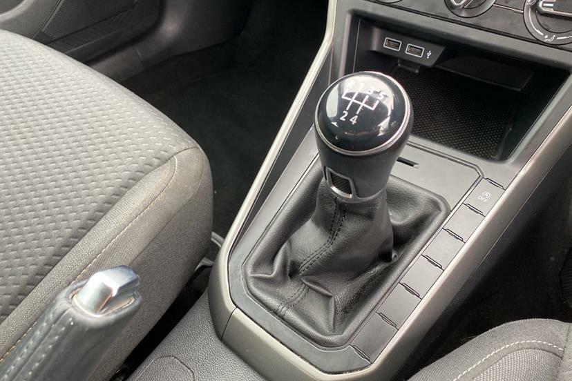 Volkswagen Polo Se Black #10