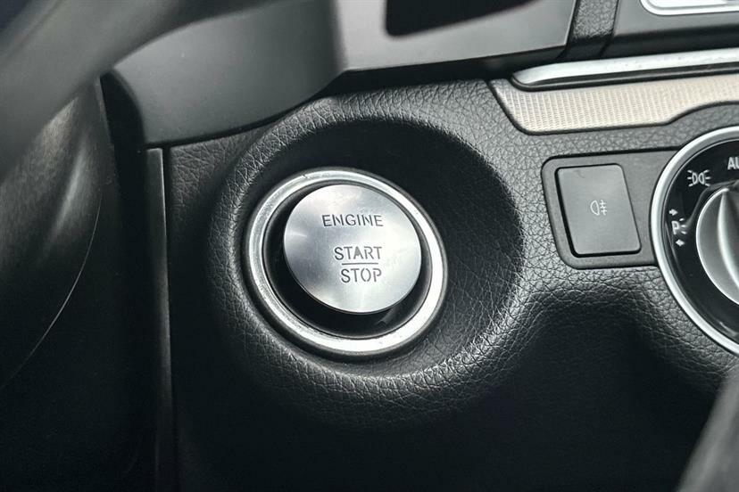 Mercedes-Benz E Class E220d Se 9G-tronic Silver #24