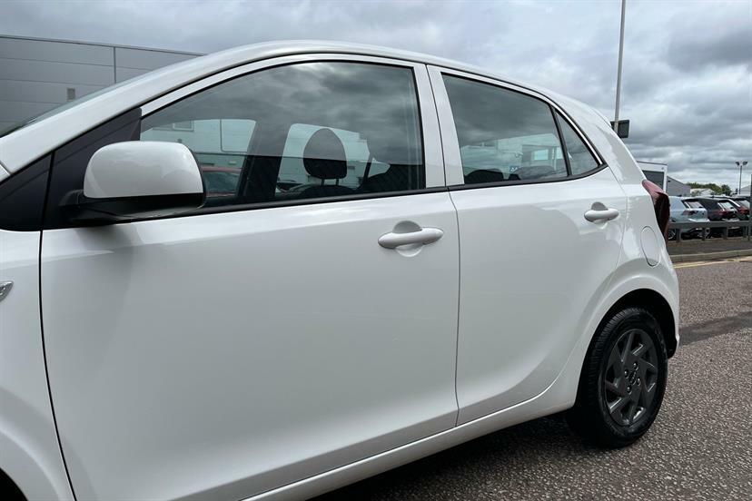 Kia Picanto Gt-line White #19