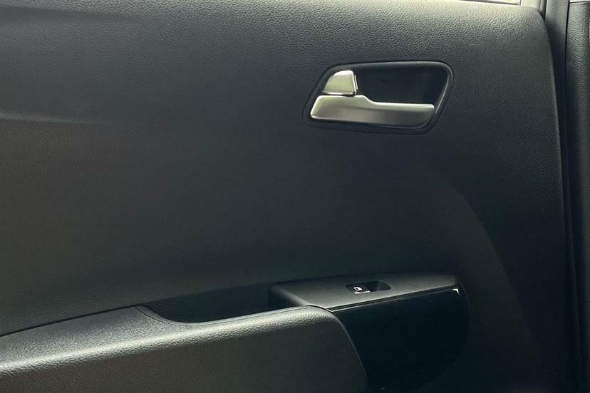 Kia Picanto Gt-line White #35