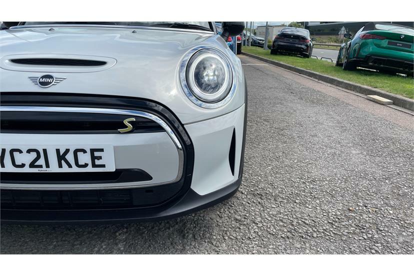 Mini Hatch 1.5 Cooper Classic Nav Pack Blue #23