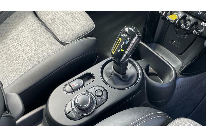 Mini Hatch 1.5 Cooper Classic Nav Pack Blue #10