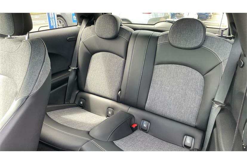 Mini Hatch 1.5 Cooper Classic Nav Pack Blue #12