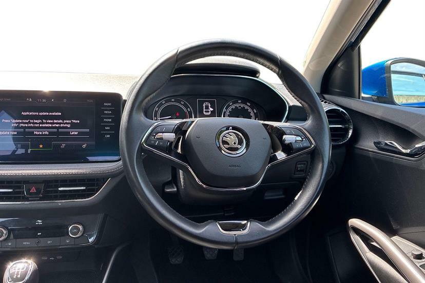 Skoda Fabia 1.0 Tsi Se L Blue #5