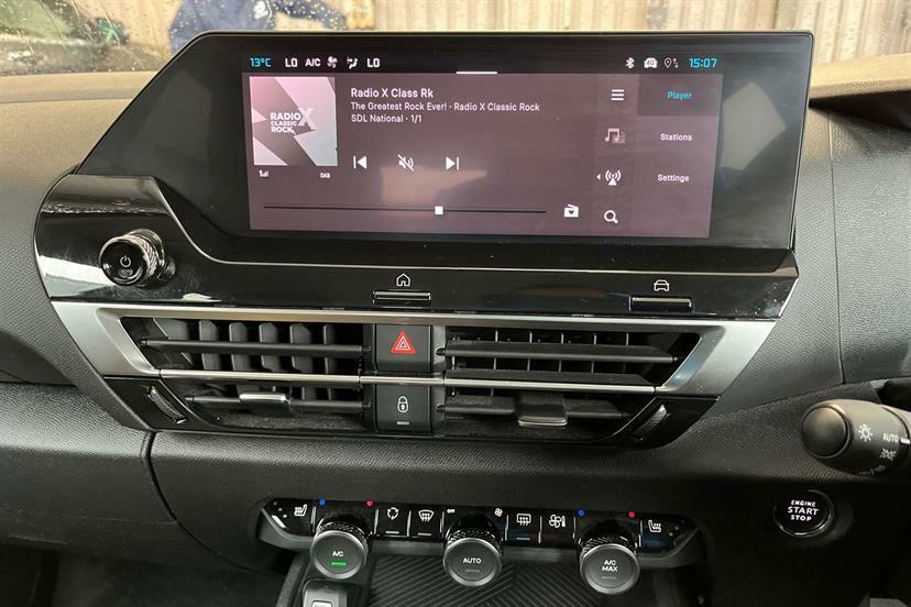 Citroen C4 1.2 Puretech 130 Max White #23