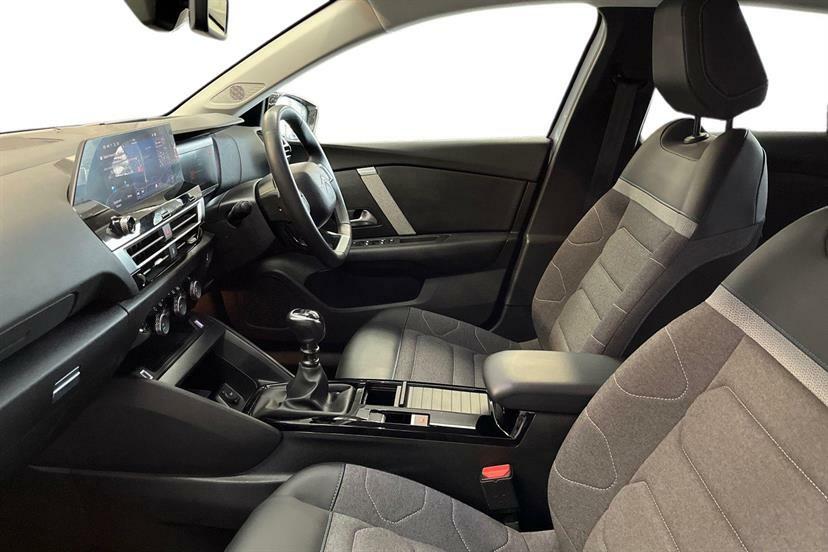 Citroen C4 1.2 Puretech 130 C-series Edition White #2