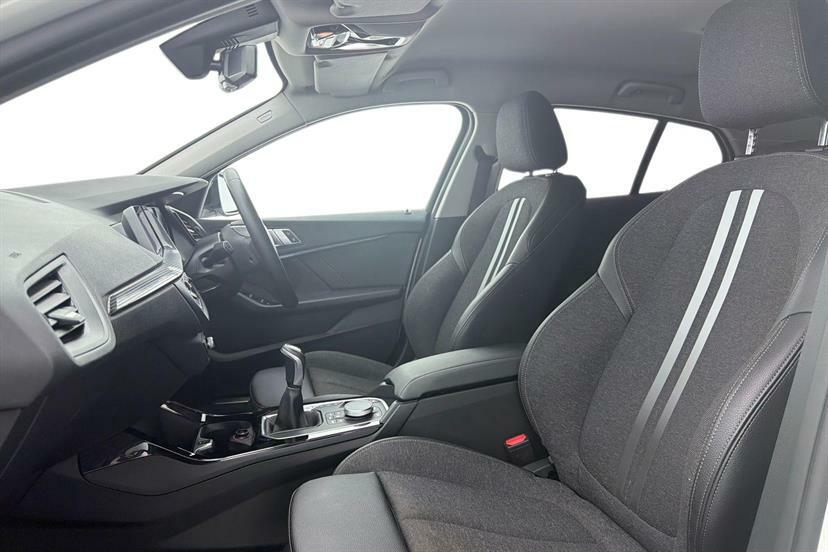 BMW 1 Series 118I Sport White #2