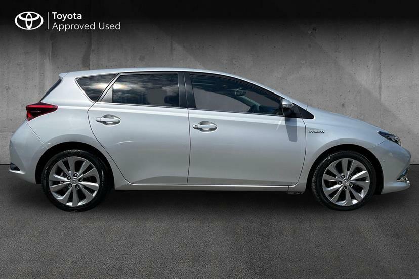 Toyota Auris 1.8 Hybrid Excel Tss Cvt Leather Silver #4