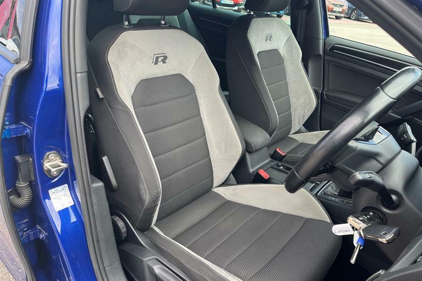 Volkswagen Golf Match Tdi Bluemotion Technology Black #19