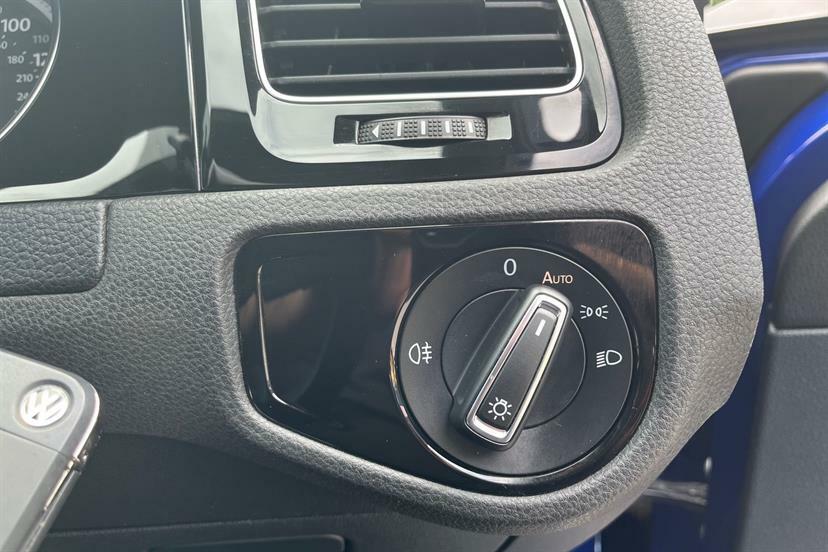 Volkswagen Golf Match Tdi Bluemotion Technology Black #24