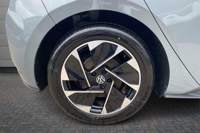 Volkswagen ID.3 150Kw Life Pro Performance 58Kwh Black #4