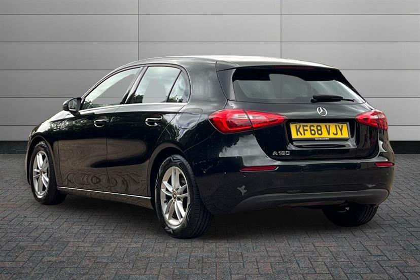 Mercedes-Benz A Class A180 Se Executive Black #2