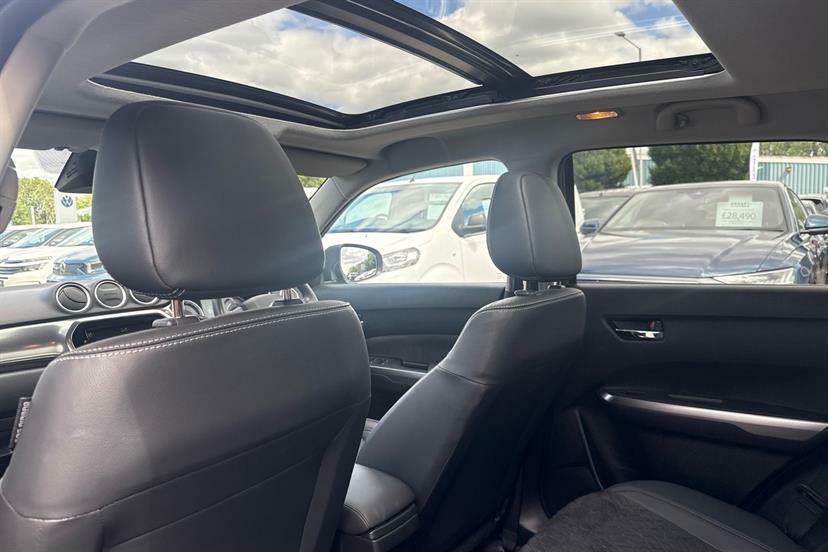 Suzuki Vitara Vitara Sz5 Hev White #15