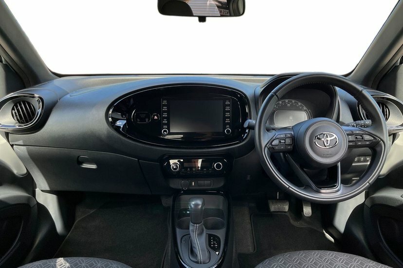 Toyota Aygo X 1.0 Vvt-i Edge Hatchback X-shift 72 Ps DE24FSU Black #6