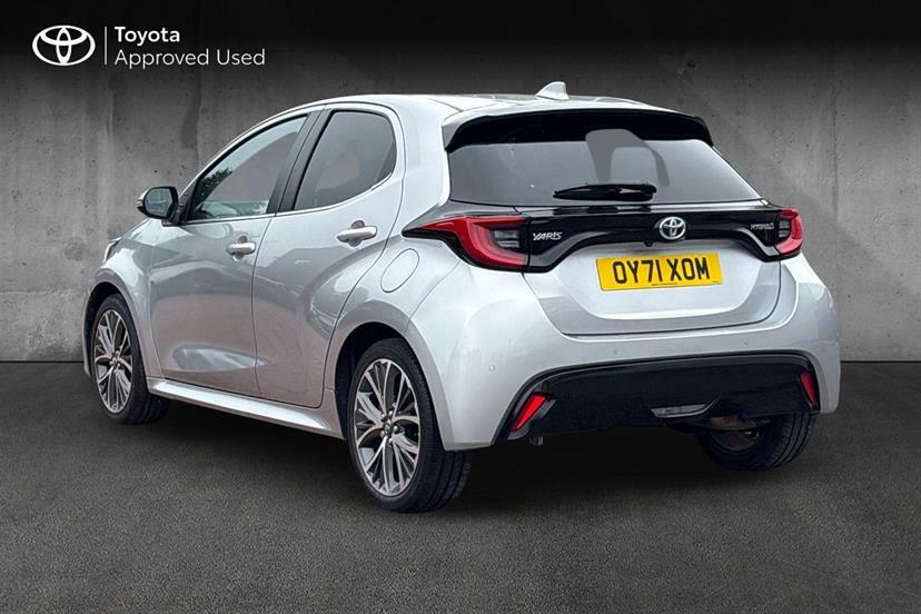Toyota Yaris 1.5 Hybrid Excel Cvt Silver #3