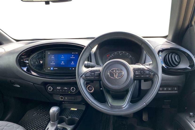Toyota Aygo X 1.0 Vvt-i Exclusive Black #6