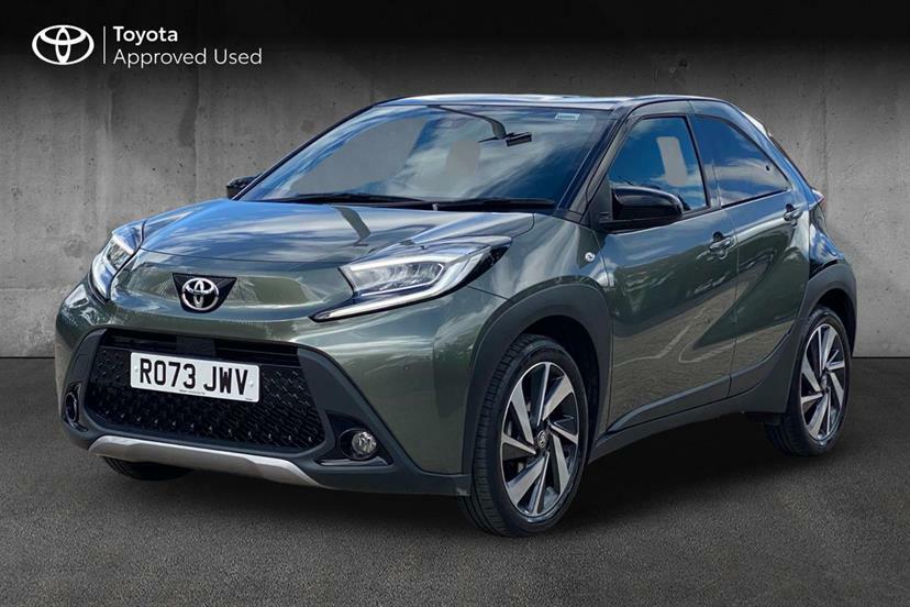 Toyota Aygo X 1.0 Vvt-i Exclusive Black #3