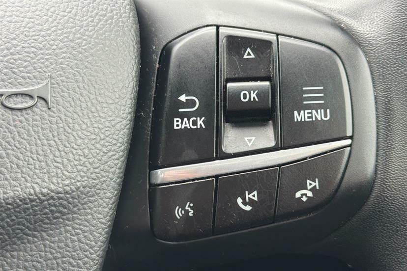 Ford Kuga 1.5 Ecoblue Zetec White #22
