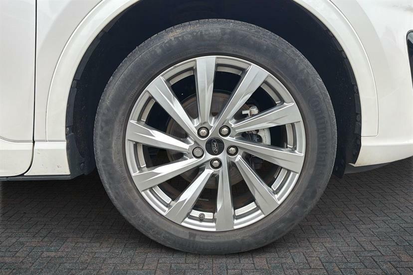 Ford Kuga 2.5 Phev Vignale Cvt White #5