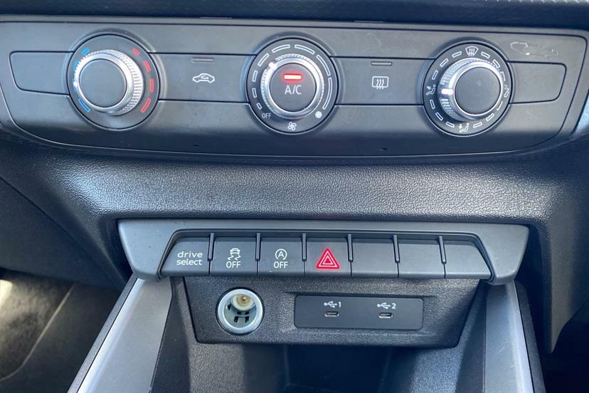 Audi A1 30 Tfsi 110 S Line Blue #31