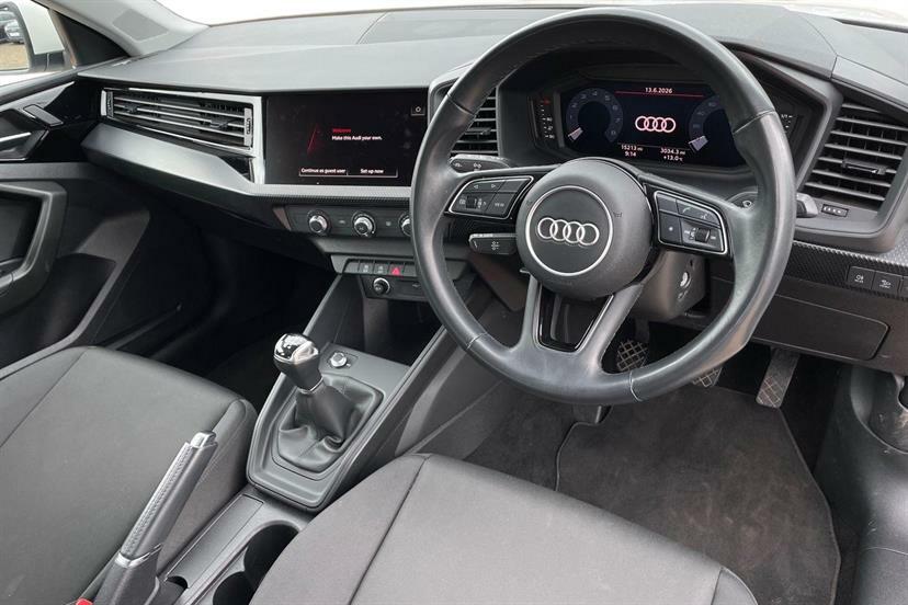 Audi A1 25 Tfsi Technik White #4
