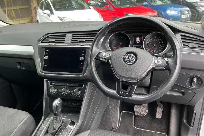 Volkswagen Tiguan Elegance Black #14
