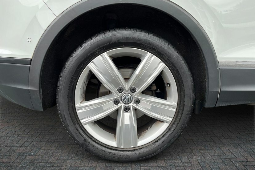 Volkswagen Tiguan 1.5 Tsi Evo Match Suv Dsg 150 Ps DU20BNE White #5