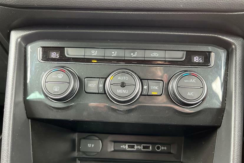 Volkswagen Tiguan Elegance Black #9