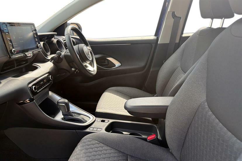 Toyota Yaris 1.5 Hybrid Design Cvt Blue