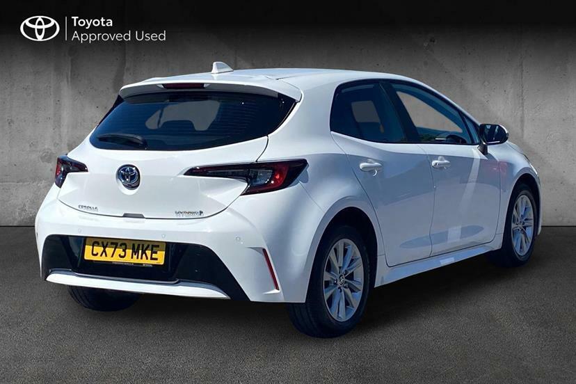 Toyota Corolla 1.8 Hybrid Icon Cvt White #2