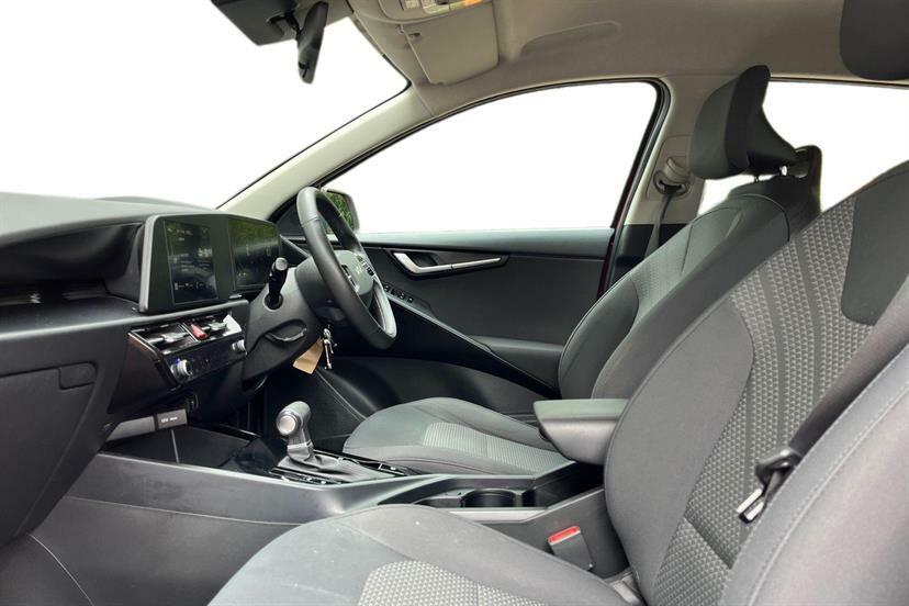 Kia Niro 1.6 Gdi Hybrid 2 Dct Red #2