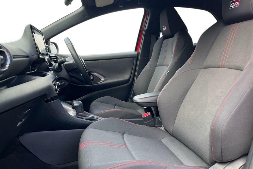 Toyota Yaris 1.5 Hybrid Gr Sport Cvt City Pack #2