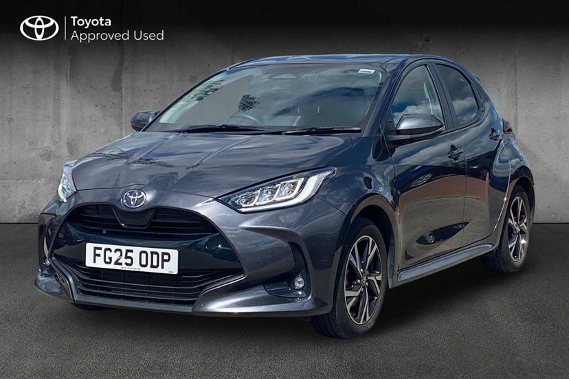 Toyota Yaris 1.5 Hybrid Design Cvt Grey #3