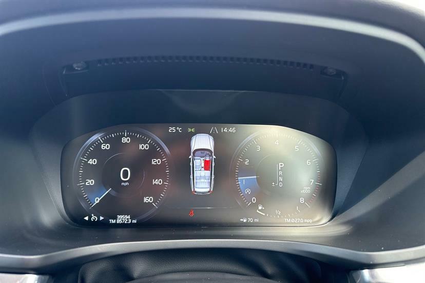 Volvo V60 D4 R-design Plus White #19