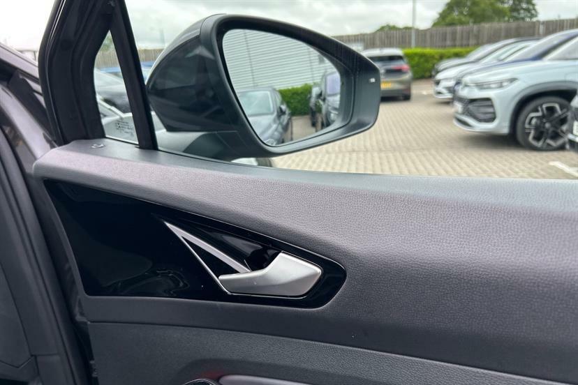 Volkswagen ID.4 Life Grey #16